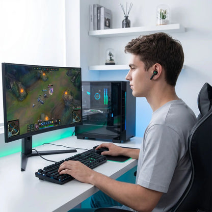 Écouteur bluetooth jeune homme jeux Oreilled