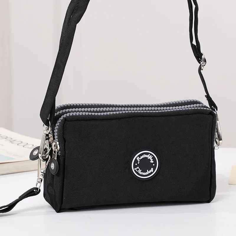 Pochette telephone couleur noir Portaucou