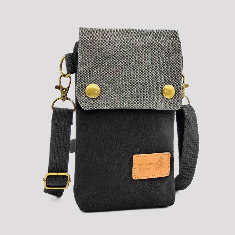 Pochette telephone en couleur noir Pochetoile