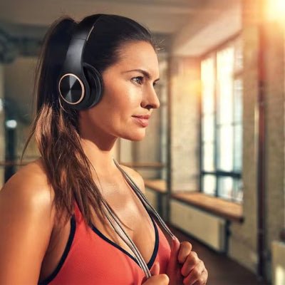 Casque audio sans fil en salle de sport Duocasque