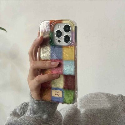 coque iphone 11 vue des fibres légèrement brillantes Carotendre