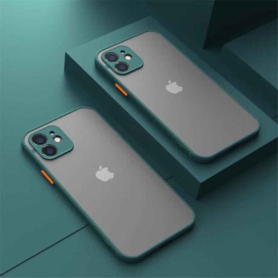coque iphone 15 Pro présentation vert foncé Matblindée