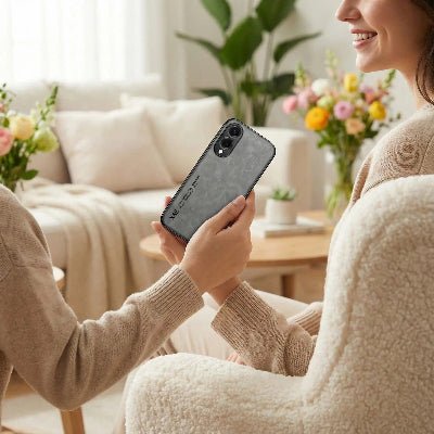 coque samsung S23 dame recevant la coque cuir mouton Encuir