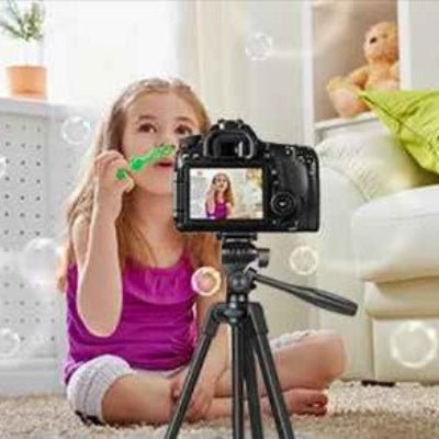 trépied téléphone fille jouant avec bulles souvenir Trépicommand
